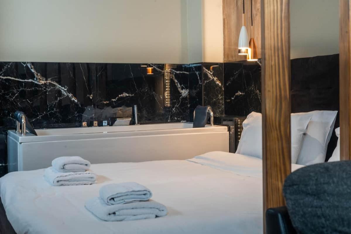 Noho Boutique , Premium Living Dikeou 8 Apartman Athén Kültér fotó